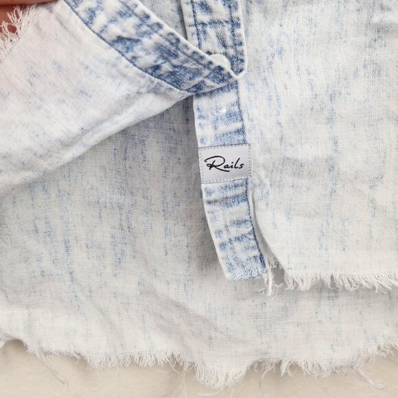 Rails Ingrid Light Acid Wash Raw Hem Button Up Shirt Lyocell Linen sz S - Picture 12 of 16